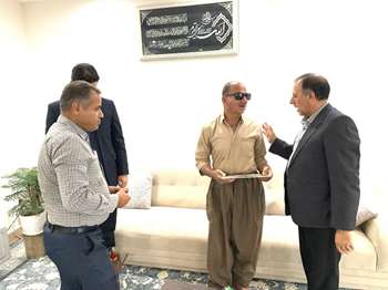 تأکید مدیرکل بنیاد شهید کردستان بر ضرورت تکریم و پاسداشت فرهنگ ایثار در دیدار با خانواده‌های معظم شهدا و ایثارگران